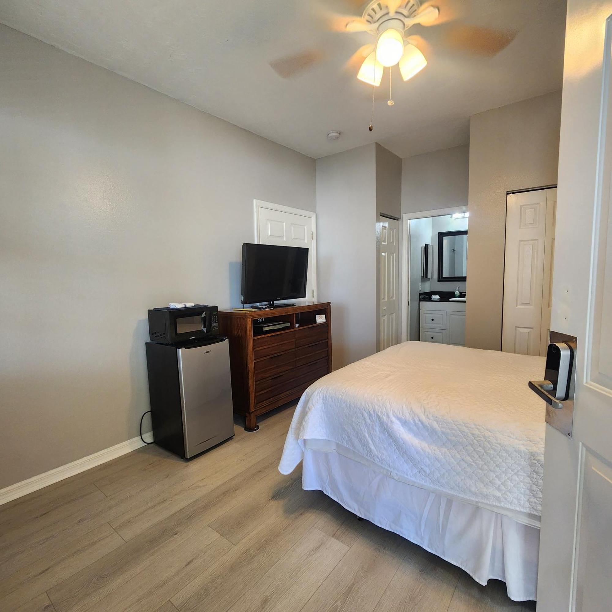 1 Bed 1 Bath At Img Near Beach Bradenton Esterno foto